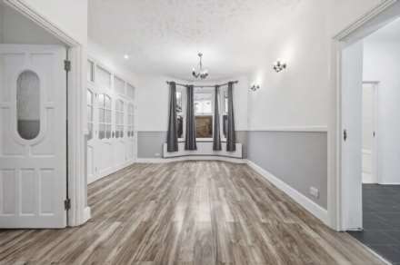 Browning Road, Manor Park, London, E12, Image 4