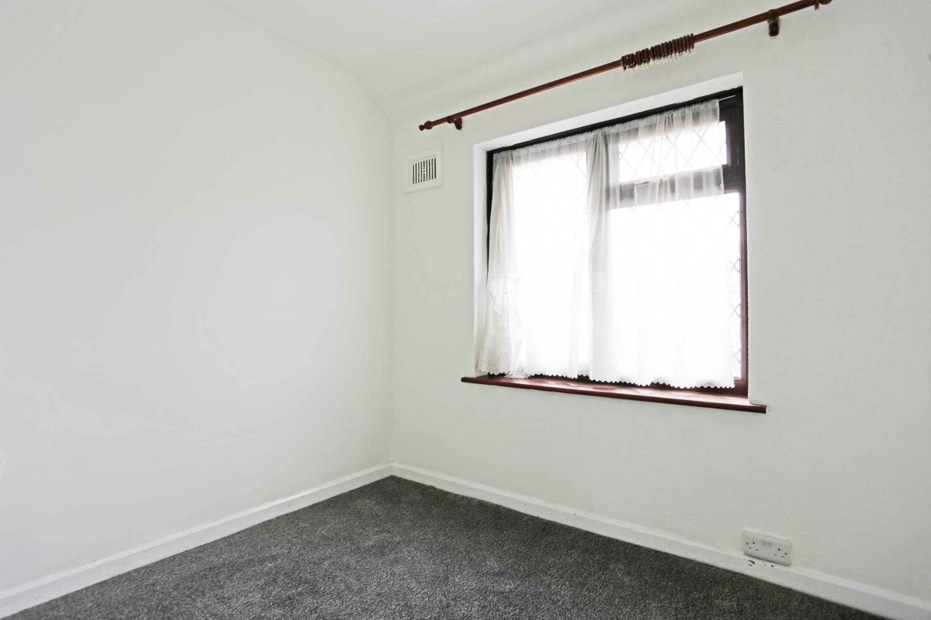 Arden Crescent, Dagenham, RM9, Image 8