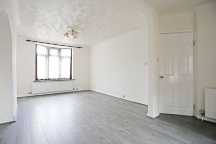 Arden Crescent, Dagenham, RM9, Image 5