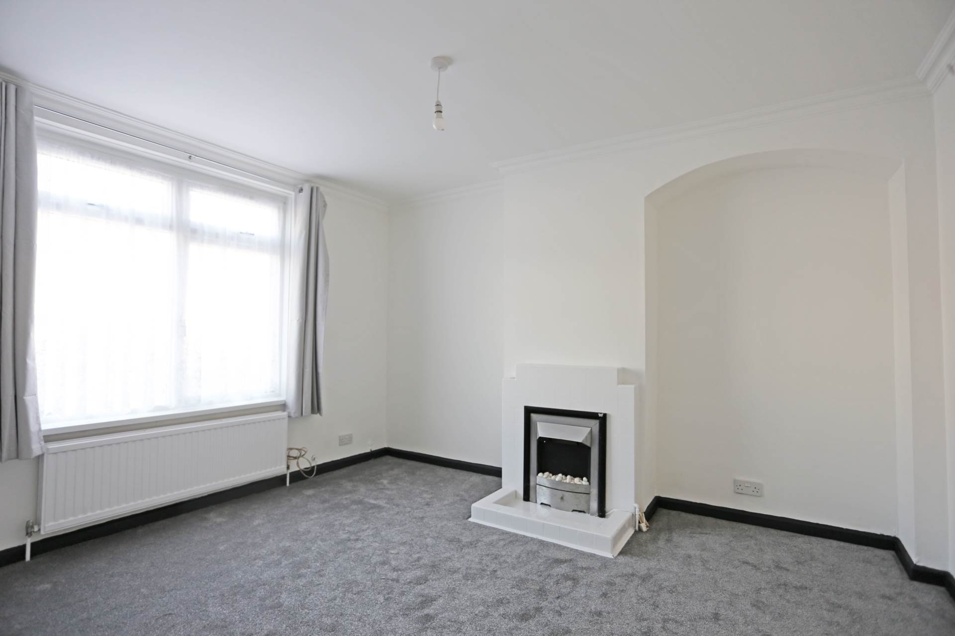 Shortcrofts Rd, Dagenham, RM9, Image 4