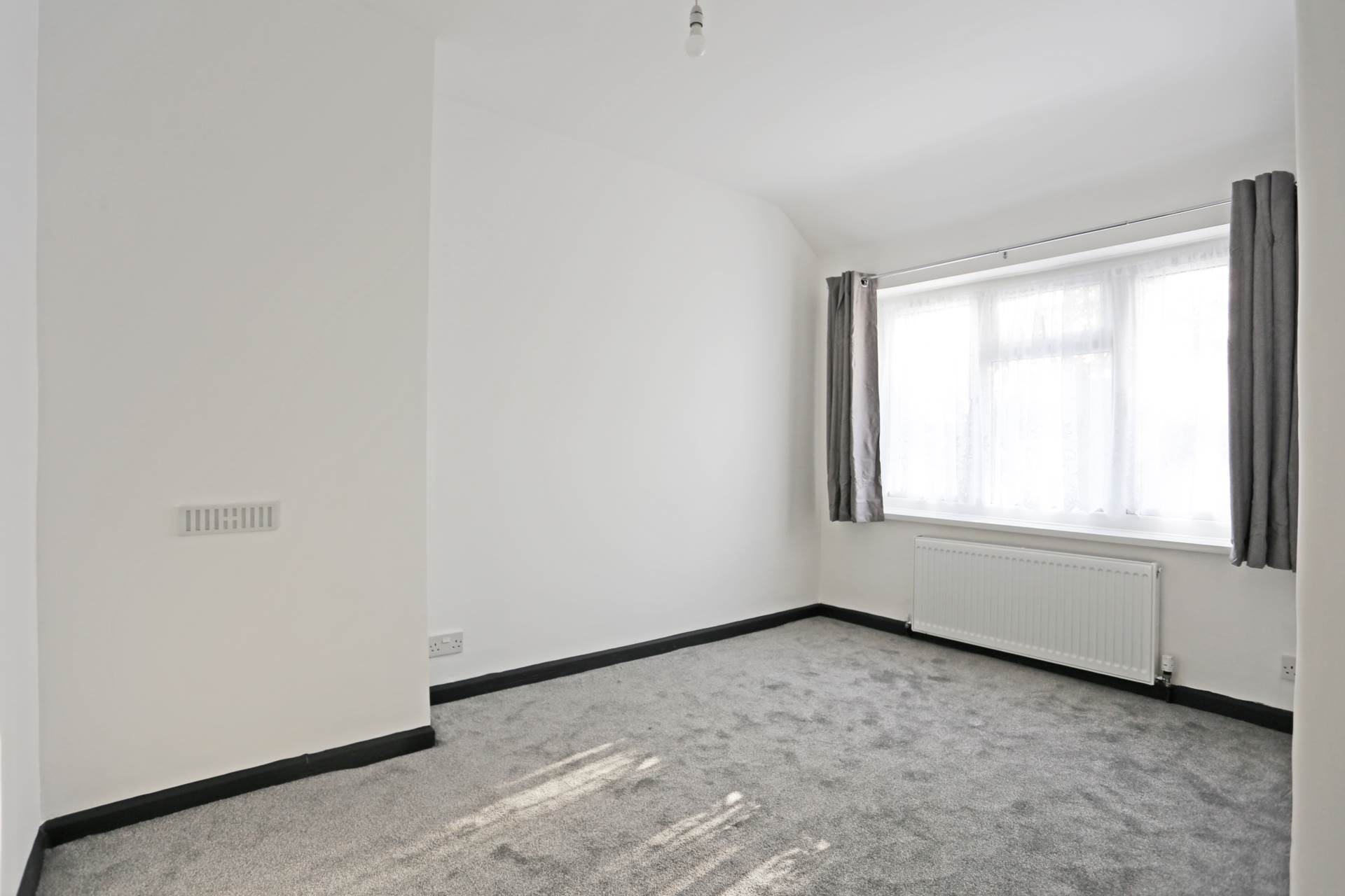 Shortcrofts Rd, Dagenham, RM9, Image 6