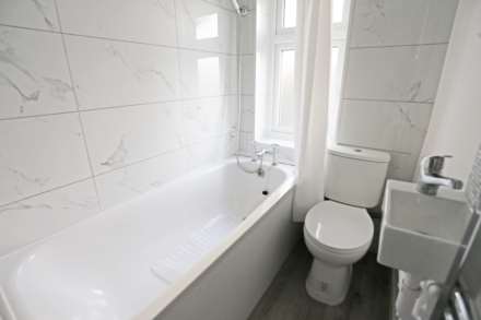 Shortcrofts Rd, Dagenham, RM9, Image 7