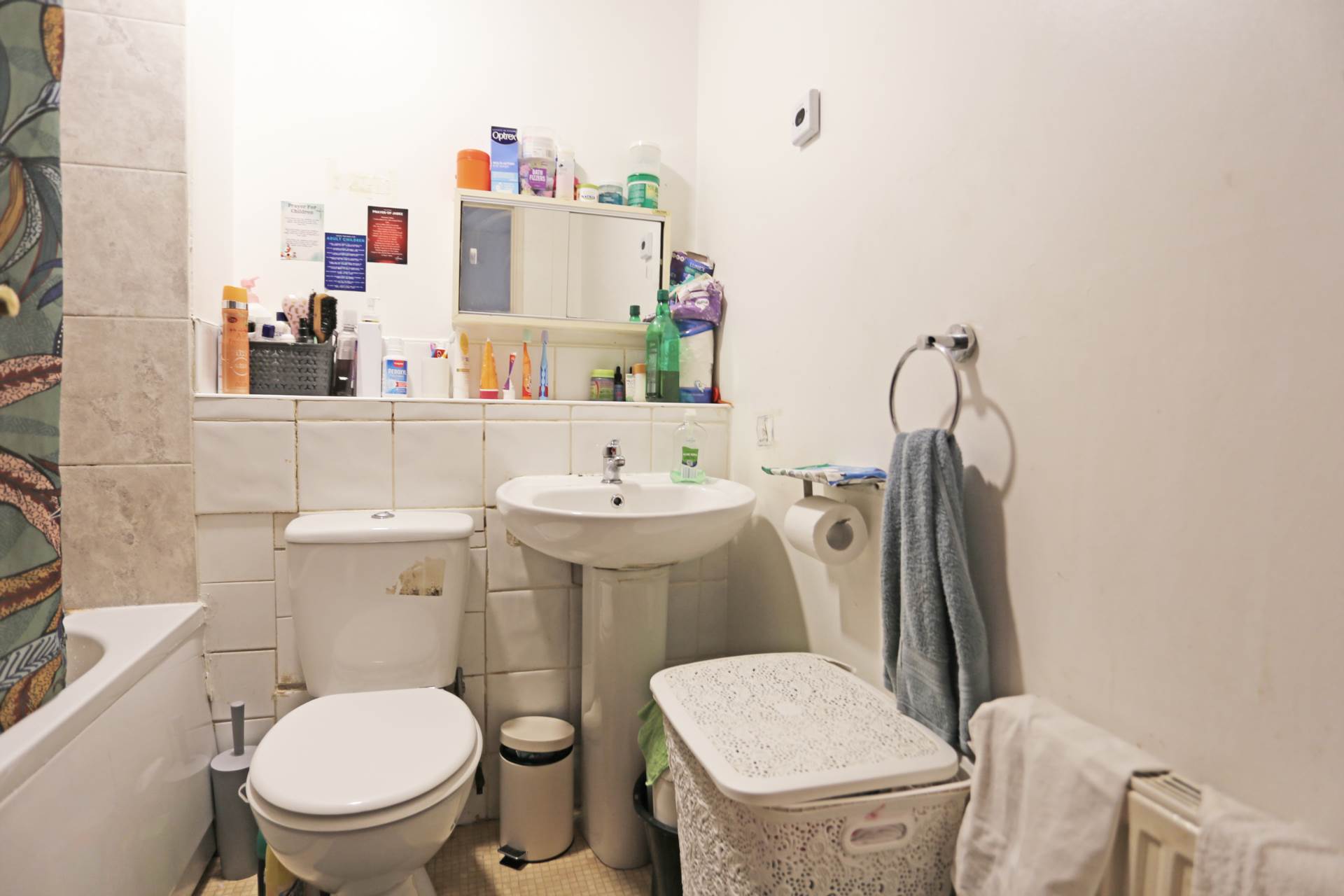 Blossom Close, Dagenham, RM9, Image 7