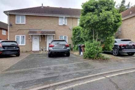 2 Bedroom Terrace, Blossom Close, Dagenham, RM9