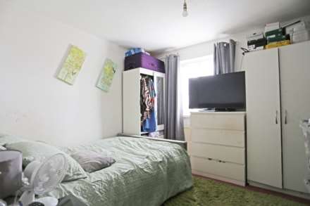 Blossom Close, Dagenham, RM9, Image 5