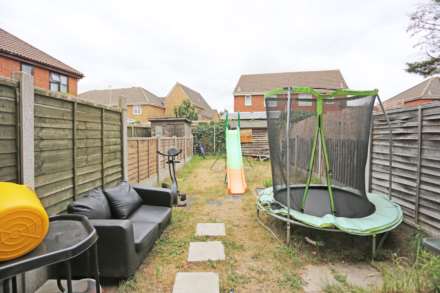 Blossom Close, Dagenham, RM9, Image 8