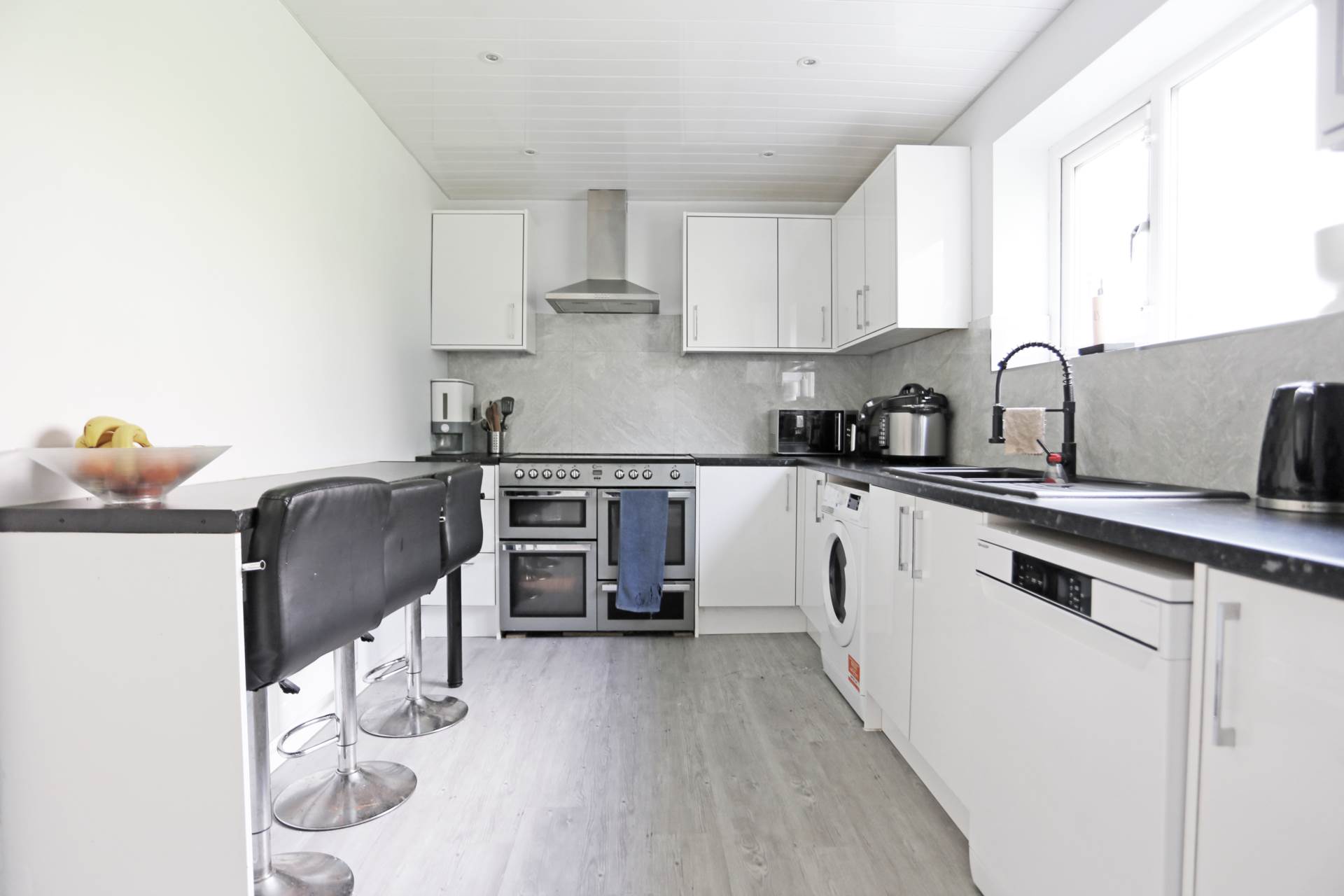 Dudley Gardens, Romford, RM3, Image 2