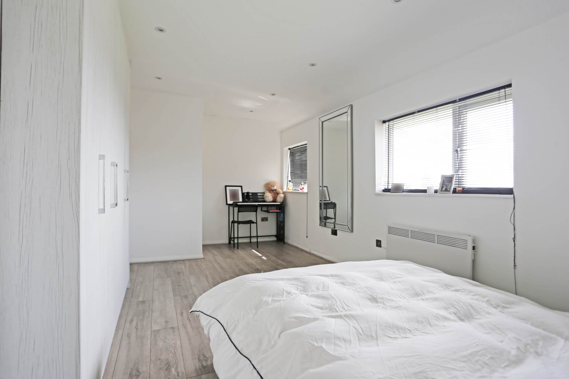 Dudley Gardens, Romford, RM3, Image 8