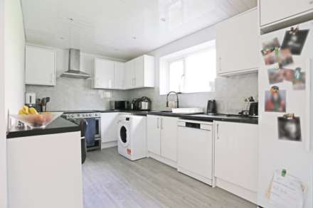 Dudley Gardens, Romford, RM3, Image 3