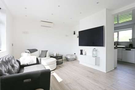 Dudley Gardens, Romford, RM3, Image 5