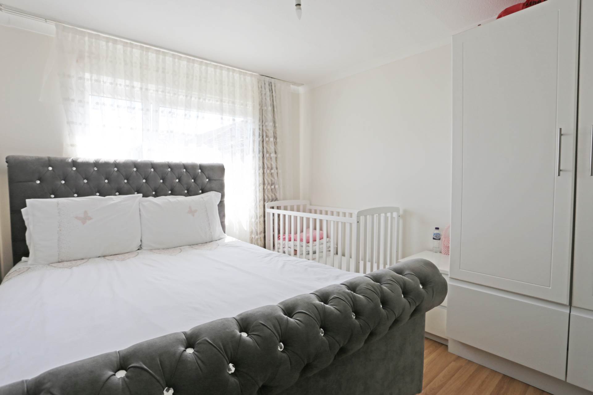 Vicarage Road, Dagenham, RM10, Image 6