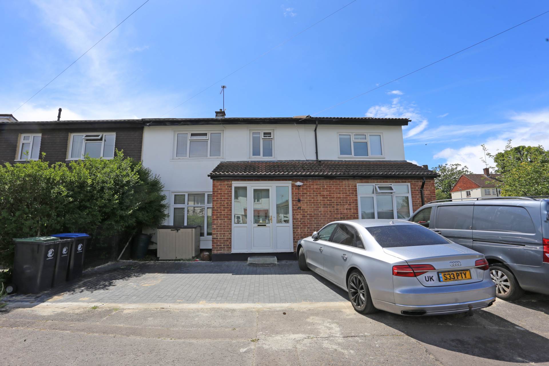 Harvey Gardens, Loughton, Image 1