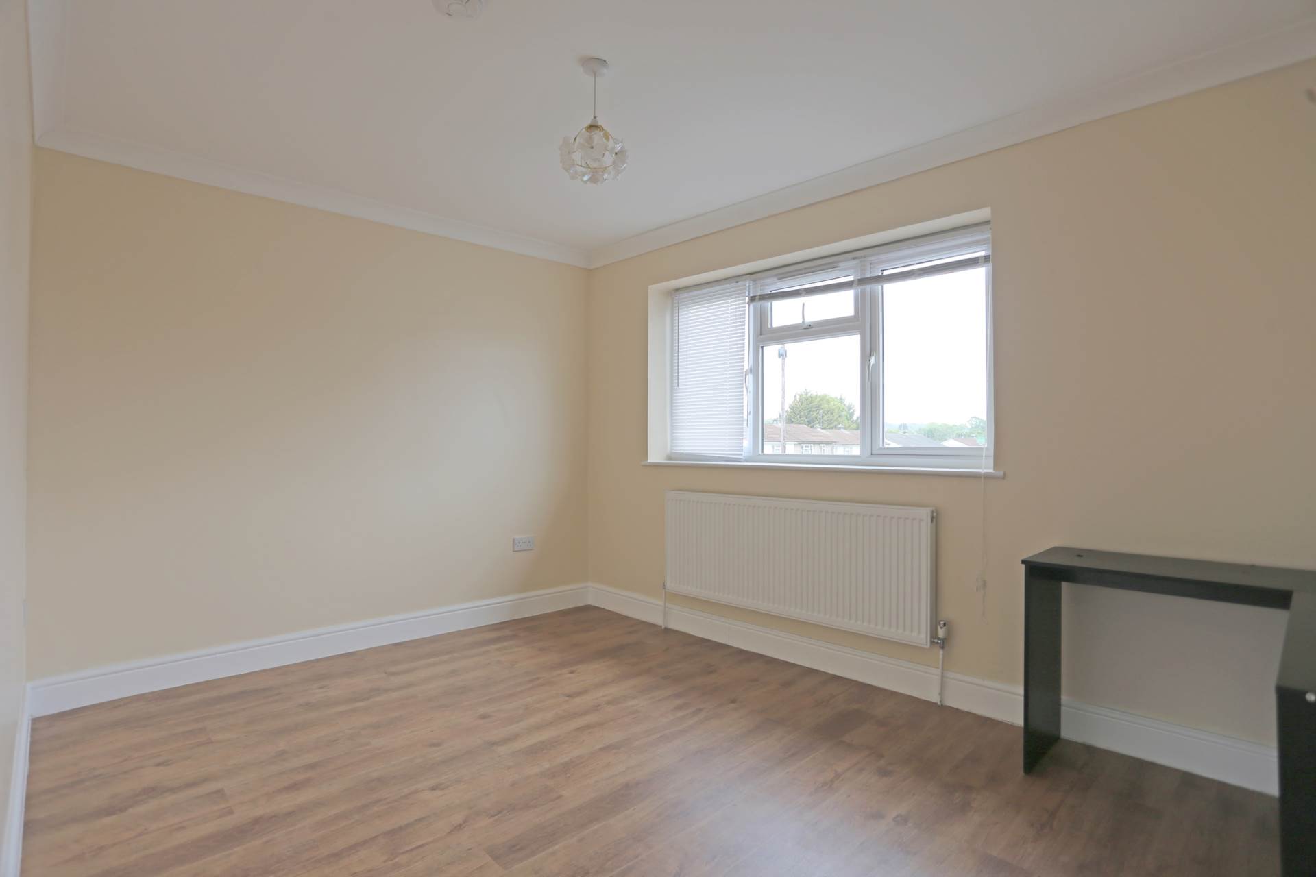 Harvey Gardens, Loughton, Image 13