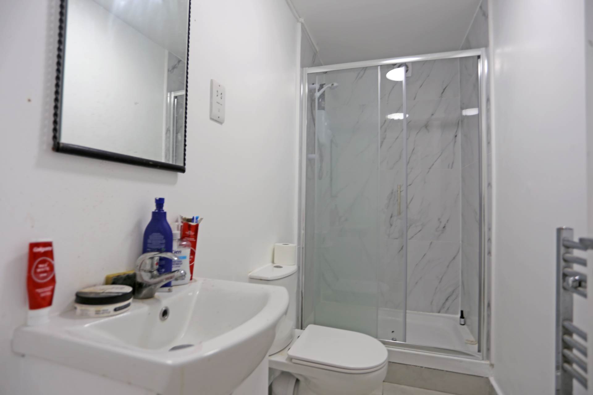 Harvey Gardens, Loughton, Image 16