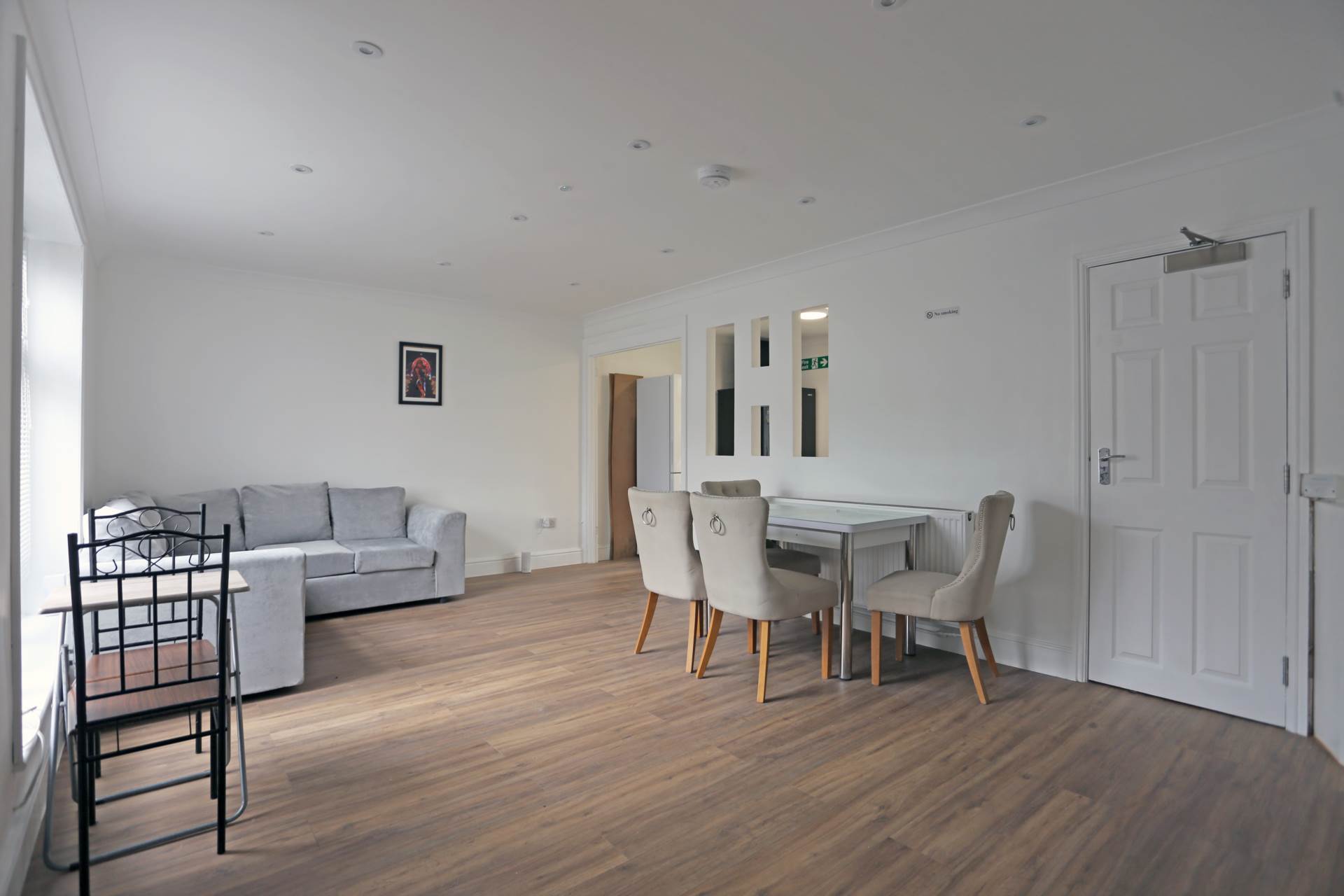 Harvey Gardens, Loughton, Image 5