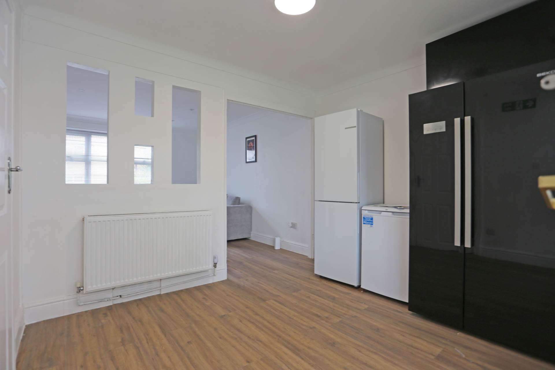 Harvey Gardens, Loughton, Image 6