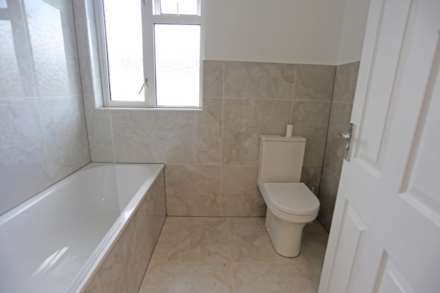 Harvey Gardens, Loughton, Image 18