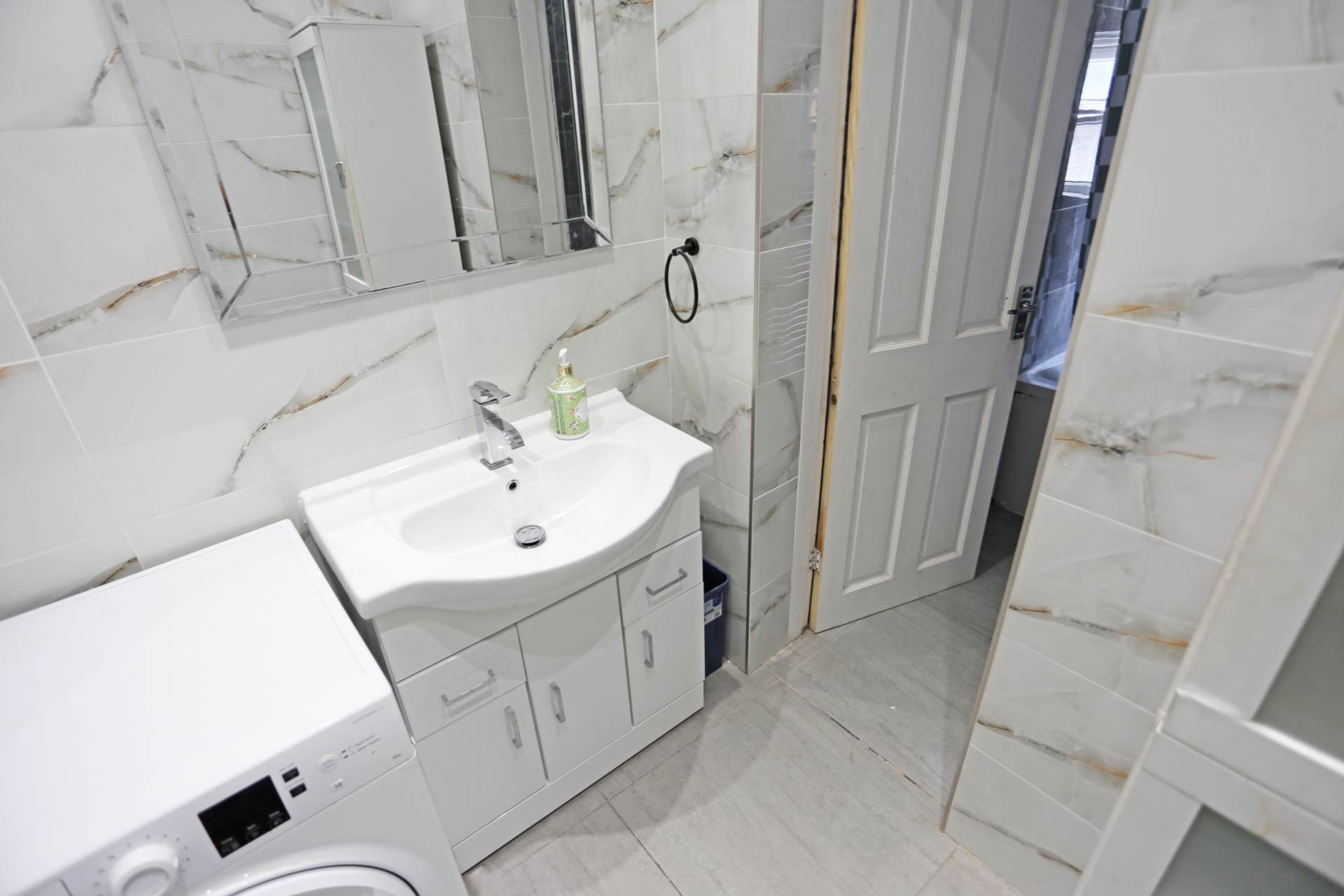 Kingsmill Road, Dagenham, RM9, Image 10