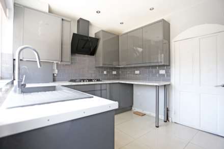 Kingsmill Road, Dagenham, RM9, Image 2