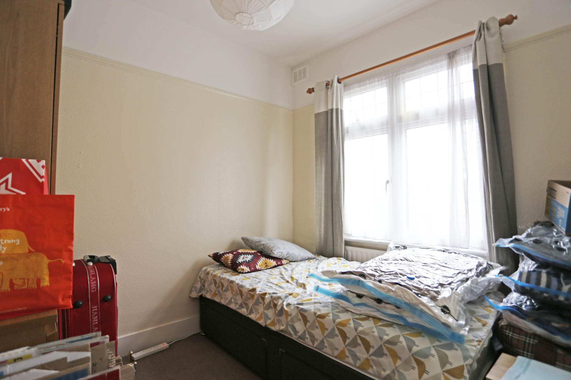 Station Parade, London, Wanstead, E11, Image 6