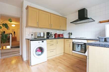2 Bedroom Flat, Station Parade, London, Wanstead, E11