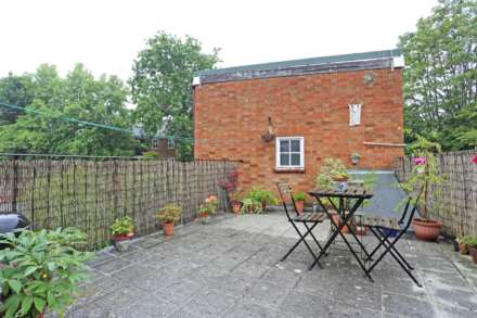 Station Parade, London, Wanstead, E11, Image 11
