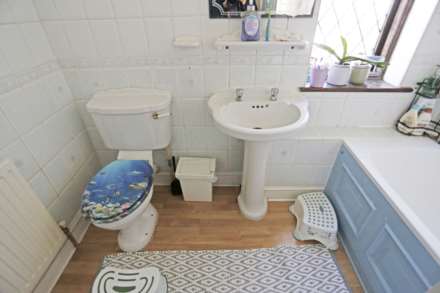 Foxlands Road, Dagenham, RM10, Image 11