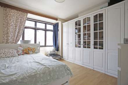 Foxlands Road, Dagenham, RM10, Image 8