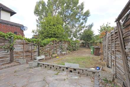 Vincent Road, Dagenham, RM9, Image 11