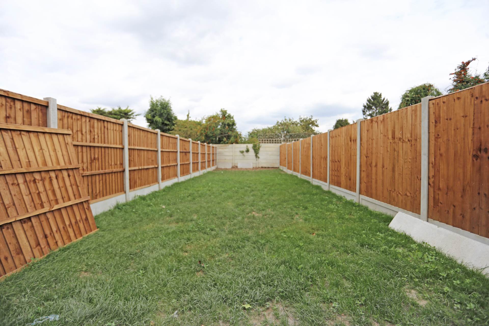 Edmund Road, Rainham, RM13, Image 18