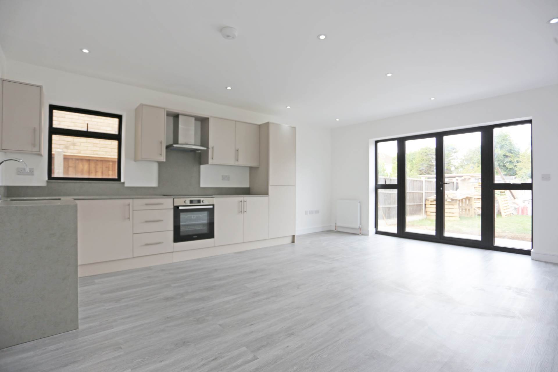 Edmund Road, Rainham, RM13, Image 2