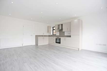 Edmund Road, Rainham, RM13, Image 4