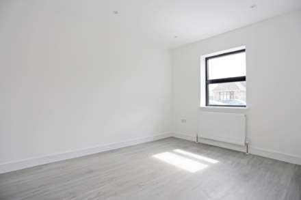 Edmund Road, Rainham, RM13, Image 5