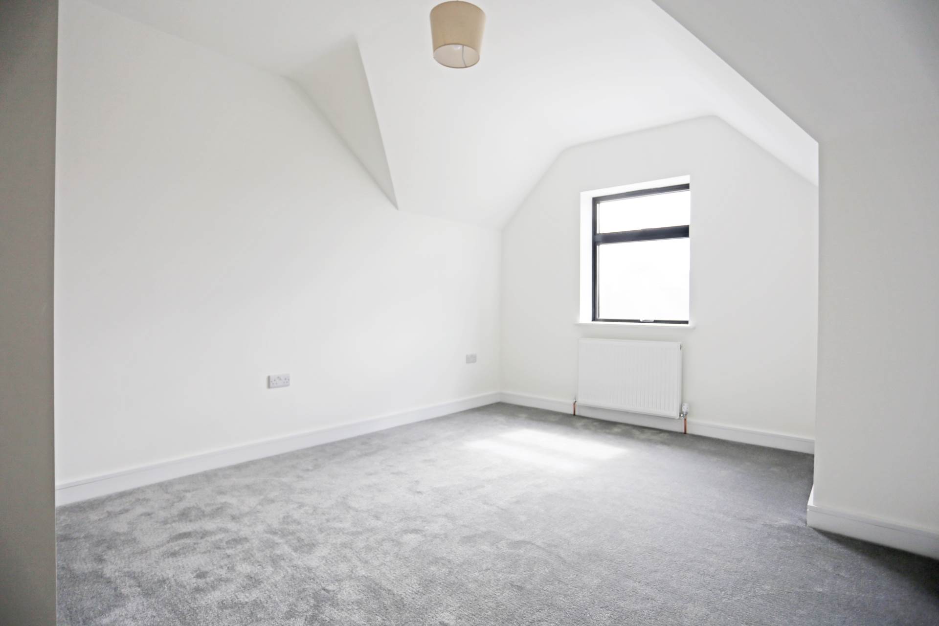 Edmund Road, Rainham, RM13, Image 9