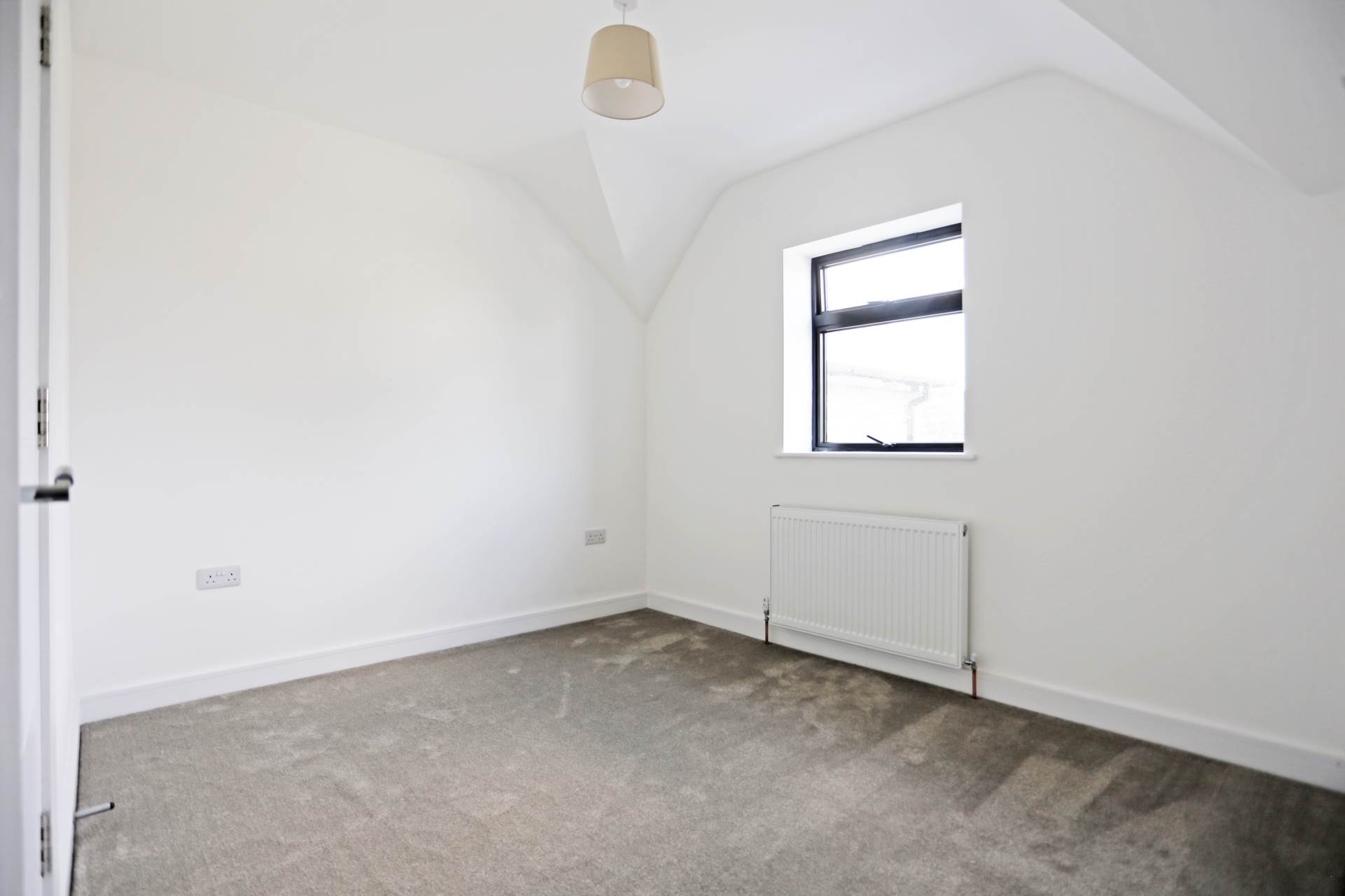 Edmund Road, Rainham,RM13, Image 11