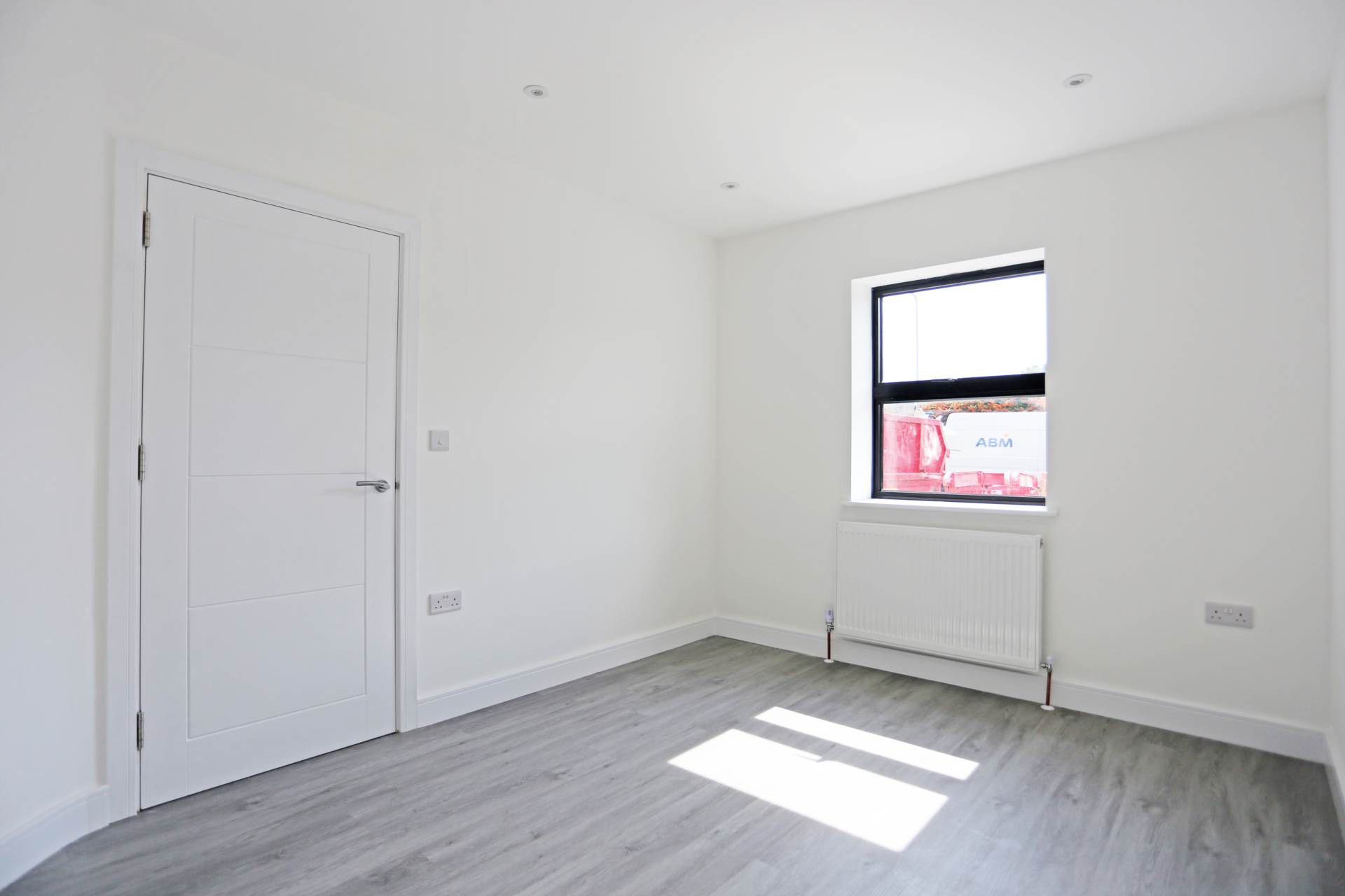 Edmund Road, Rainham,RM13, Image 4