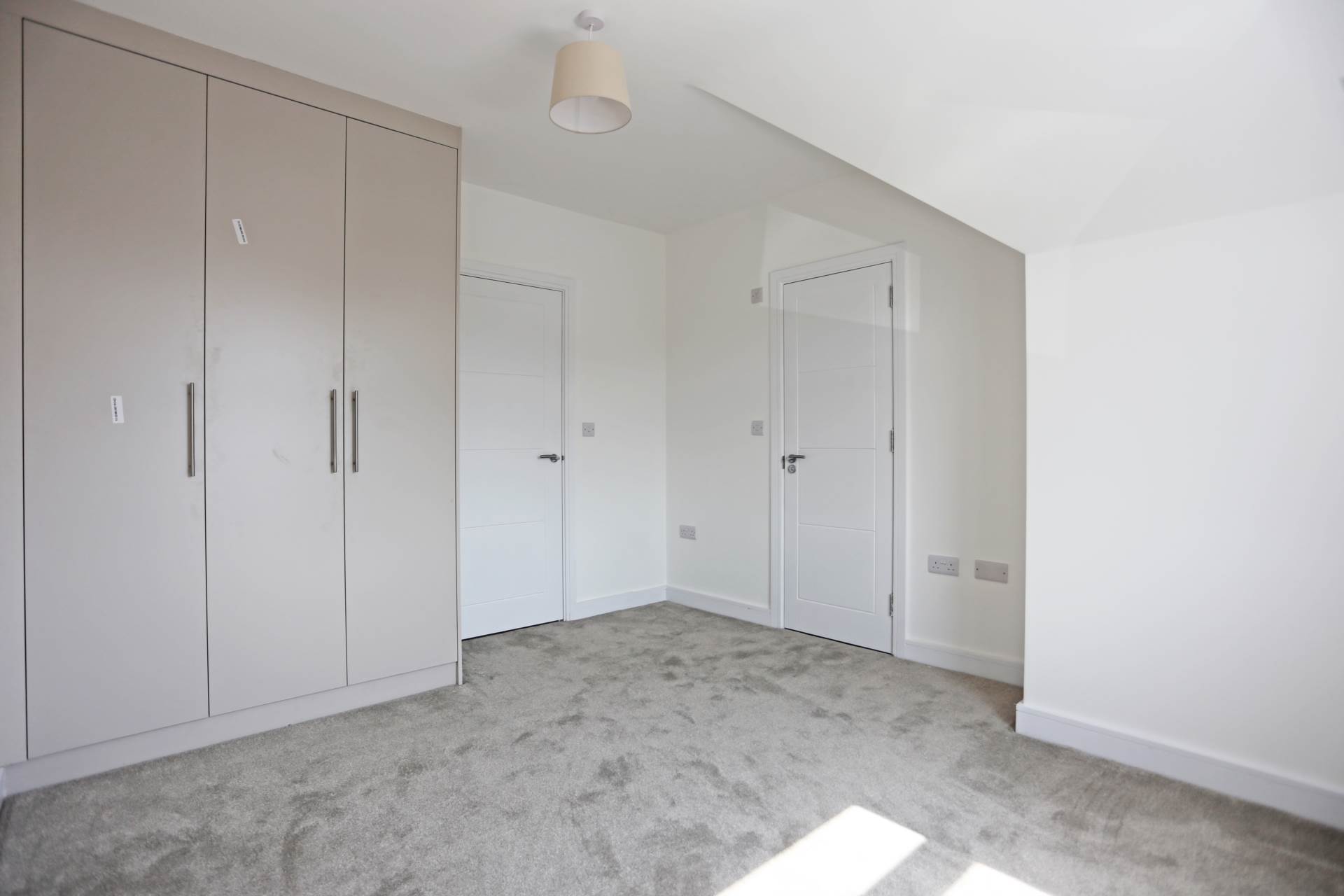 Edmund Road, Rainham,RM13, Image 7