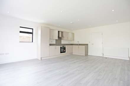Property For Rent Edmund Road, Rainham