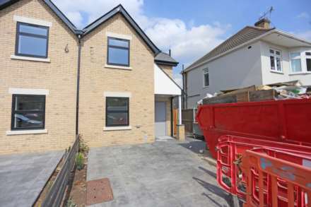 Edmund Road, Rainham,RM13, Image 15