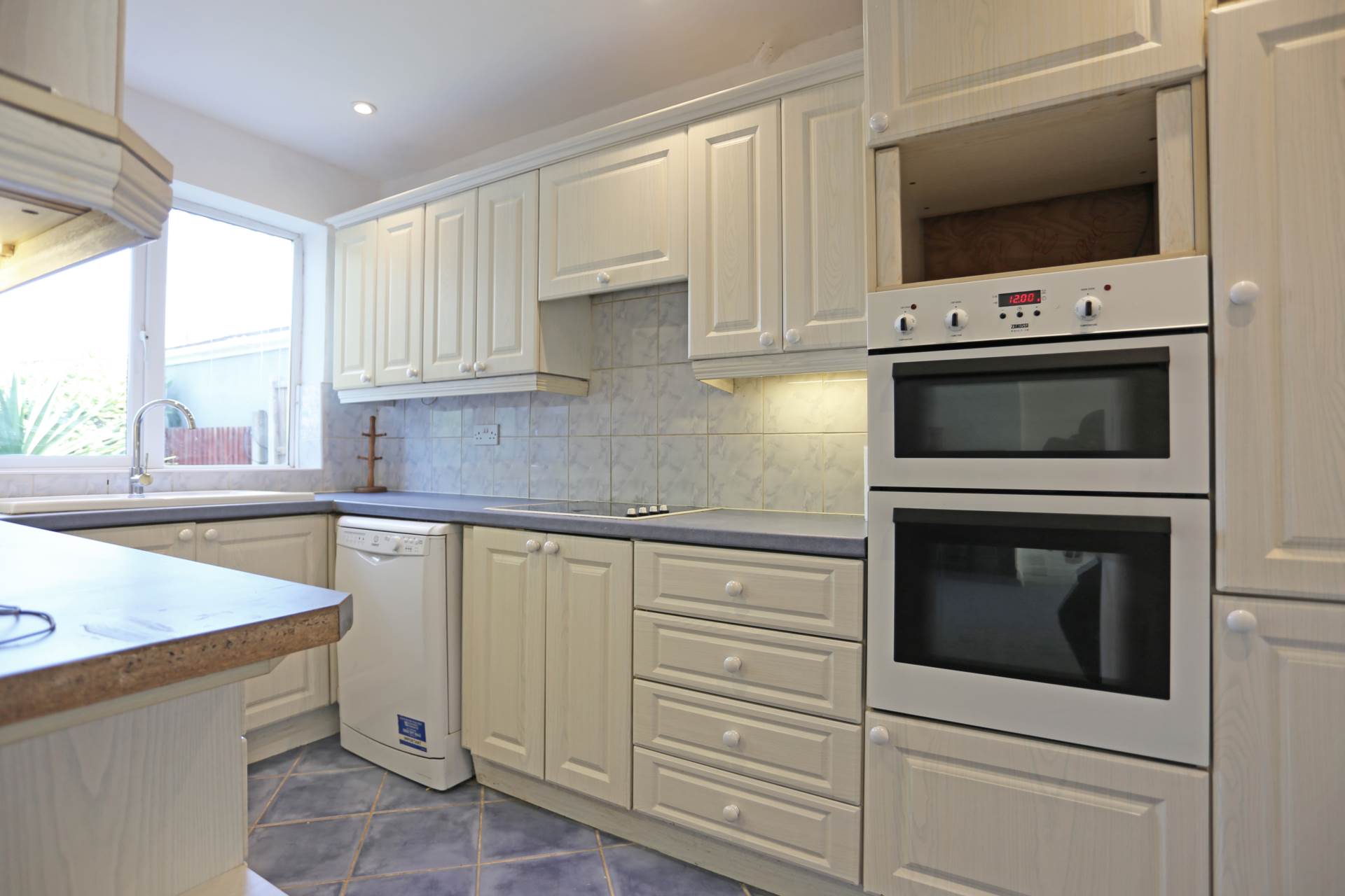 Crown Road, Barkingside, Ilford, IG6, Image 3