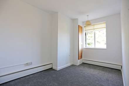 Crown Road, Barkingside, Ilford, IG6, Image 9