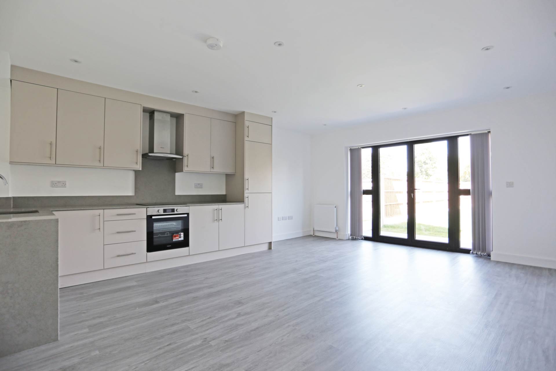 Edmund Road, Rainham, RM13, Image 2