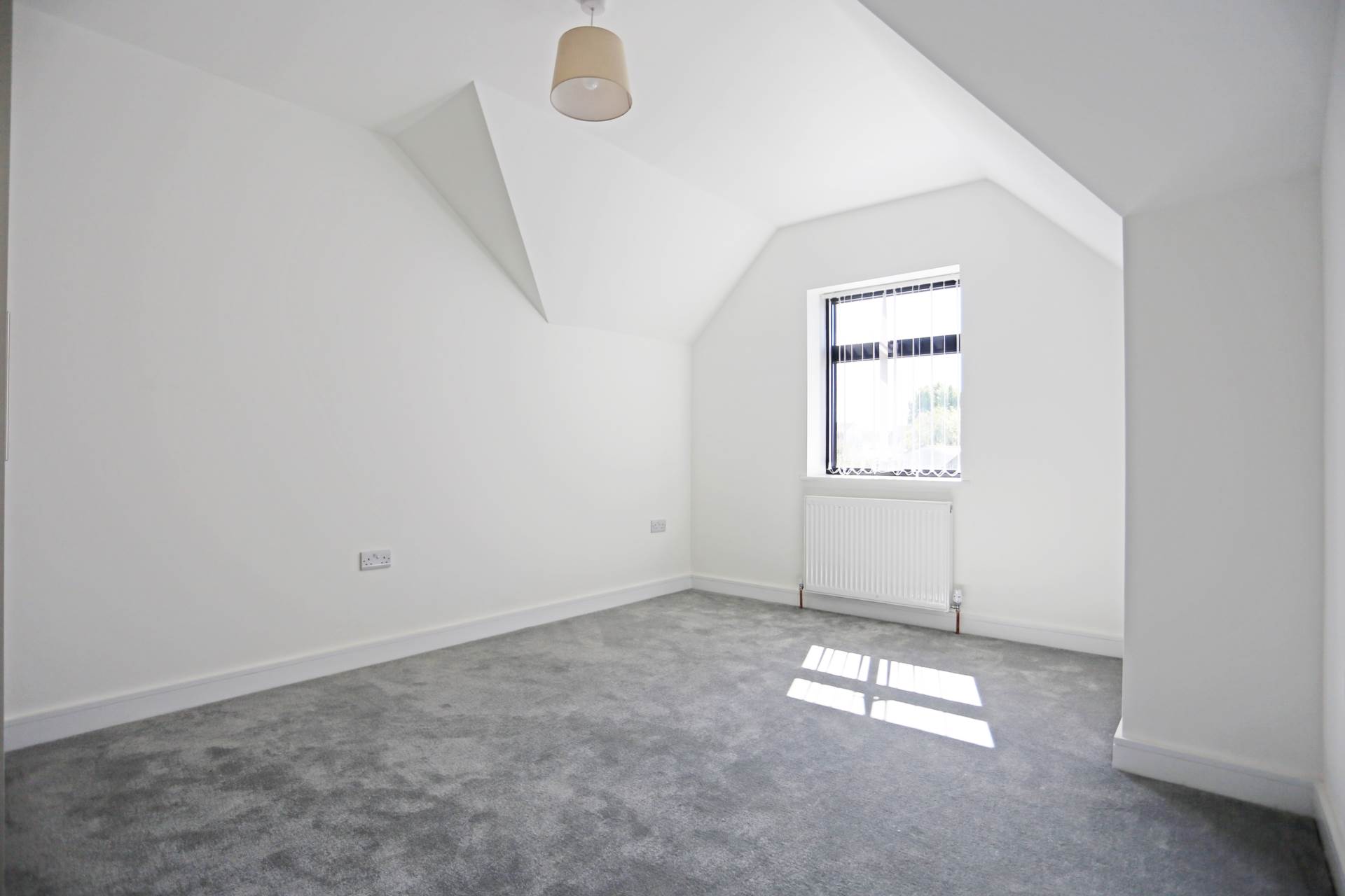 Edmund Road, Rainham, RM13, Image 9