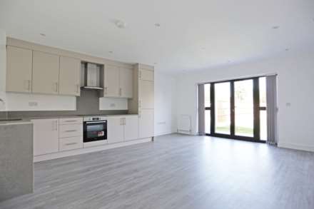 Edmund Road, Rainham, RM13, Image 2