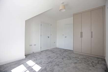 Edmund Road, Rainham, RM13, Image 8