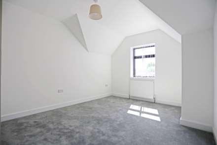 Edmund Road, Rainham, RM13, Image 9