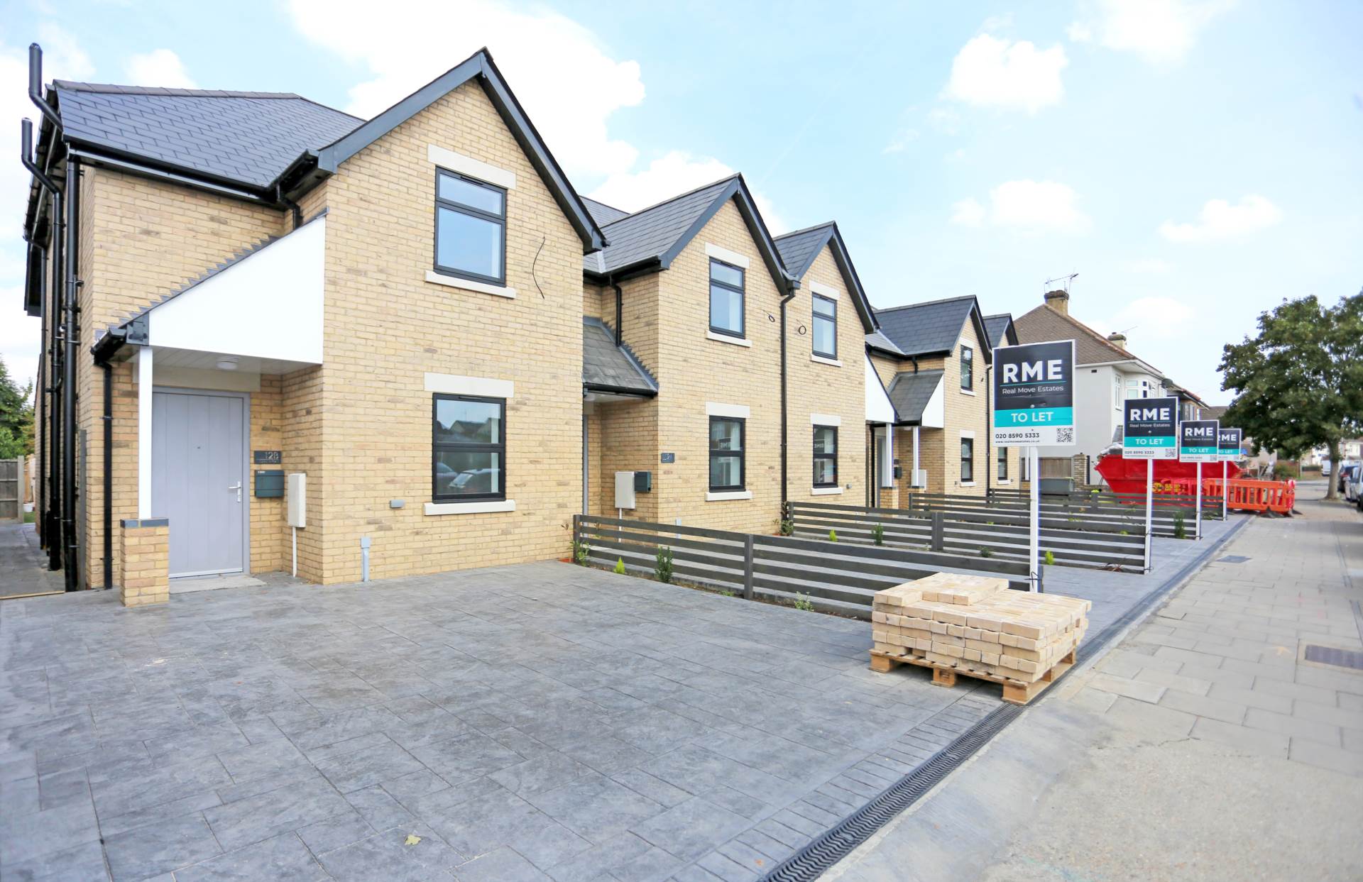 Edmund Road, Rainham, RM13, Image 15