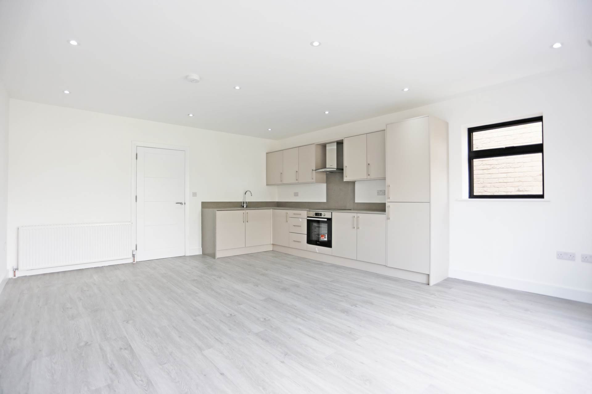 Edmund Road, Rainham, RM13, Image 2