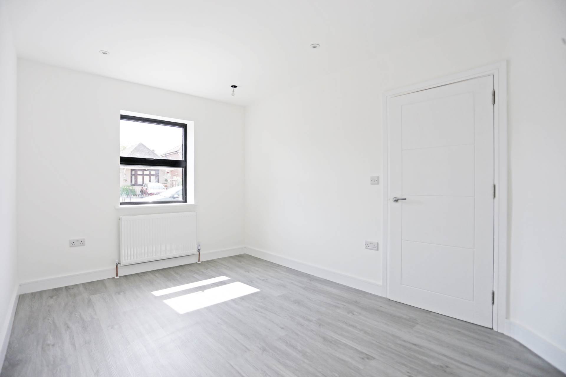 Edmund Road, Rainham, RM13, Image 5