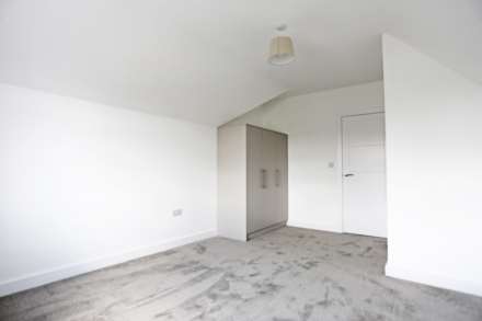 Edmund Road, Rainham, RM13, Image 11